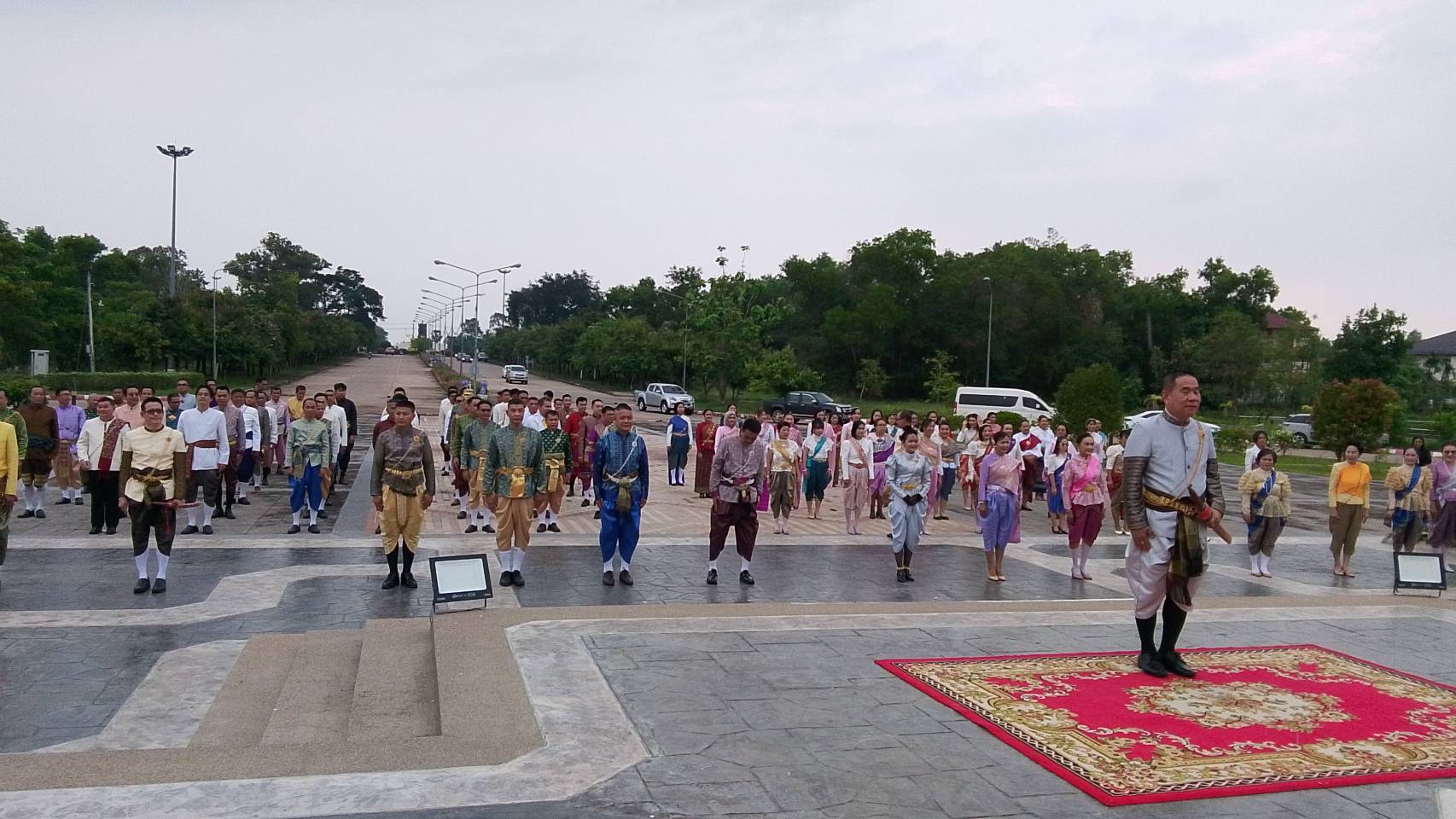title - ร่ามพิธีถวายบังคมพระบรมราชานุสาวรีย์ พระบาทสมเด็จพระจุลจอมเกล้าเจ้าอยู่หัว (รัชกาลที่ 5) ภายใต้แนวคิด 